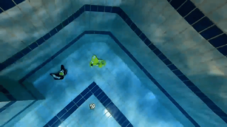 de66dbc5d1ca2bbb96343386749162f2_1744762356_4304.gif